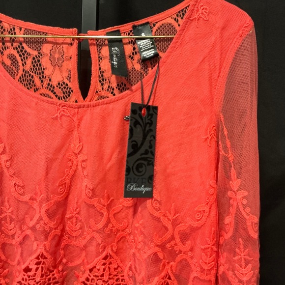 Boutique BKE (Buckle) Coral Lace Overlay High Low Tunic Top Women's Size S *NEW* - Picture 6 of 7